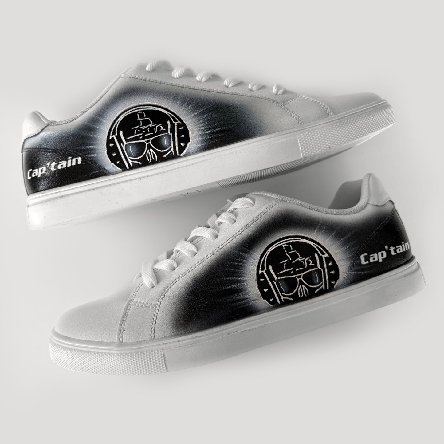 Baskets Cap'tain Noires ( Homme ou Femme au choix )